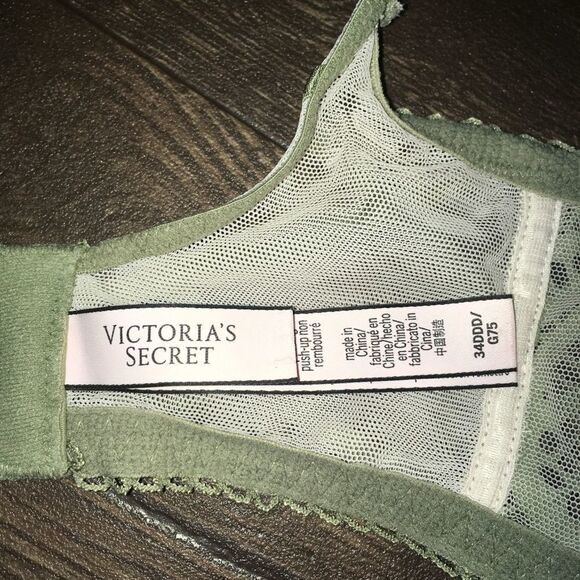 Victorias Secret sage & pink lacy sexy push-up bra - Picture 4 of 4